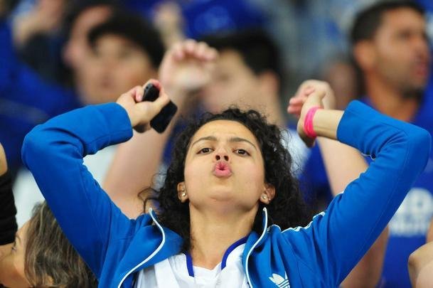 Torcida do Cruzeiro lotou o Mineiro em duelo com o Grmio pela semifinal da Copa do Brasil