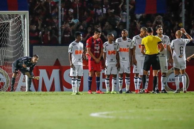 Victor - Goleiro se aposentou no incio de 2021 e assumiu a funo de gerente de futebol do Atltico.