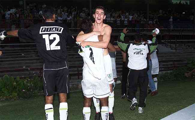 Alessandro fez o gol do ttulo do Amrica no Mineiro de 2001