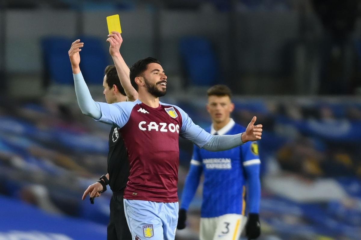 #11 Morgan Sanson, do Olympique de Marselha-FRA para o Aston Villa-ING. O meio-campista foi vendido por 15,8 milhões de euros.