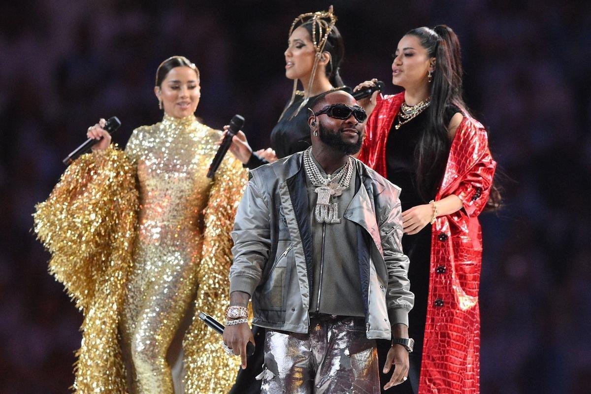 Fotos da cerimnia de encerramento da Copa do Mundo de 2022, no Catar, no Estdio Icnico de Lusail, antes do duelo entre Argentina e Frana