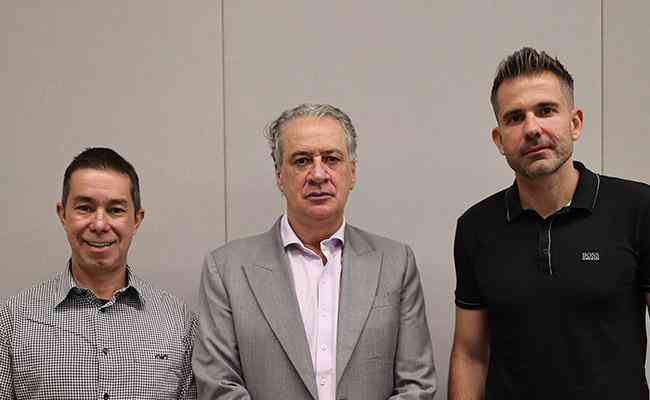 Presidente do Atlético-GO e outros dirigentes se reúnem com interventor da  CBF