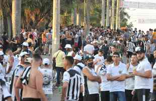 Fotos da torcida do Atltico no pr-jogo contra o Palmeiras no Mineiro