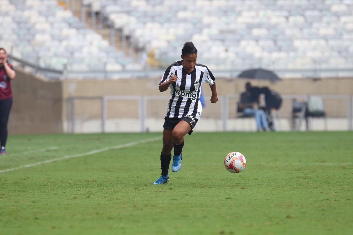 Cruzeiro e Atltico disputaram o ttulo na manh deste domingo no Mineiro 