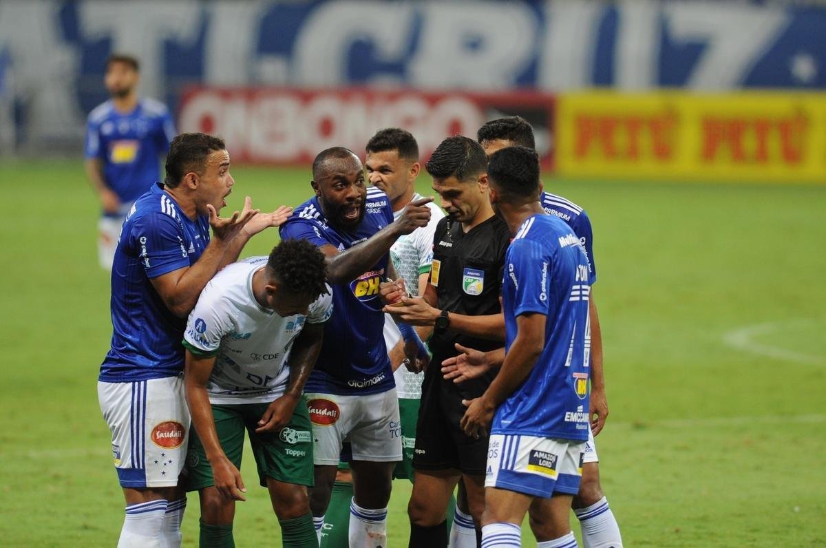 Guarani voltou  frente com mais um gol de Murilo Rangel: 3 a 2