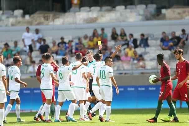 Portugal e Arglia empataram por 1 a 1 no Mineiro. Resultado fez os lusitanos avanarem s quartas de final em primeiro. Honduras passou em segundo. Surpreendentemente, Argentina est eliminada dos Jogos do Rio j na primeira fase do futebol masculino 