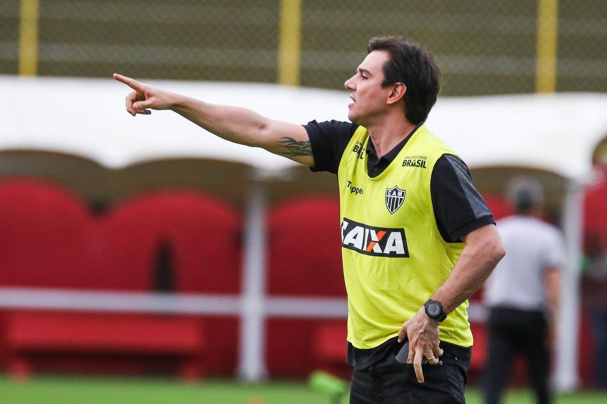 Equipes se enfrentaram no Barradão, pela 21ª rodada do Campeonato Brasileiro