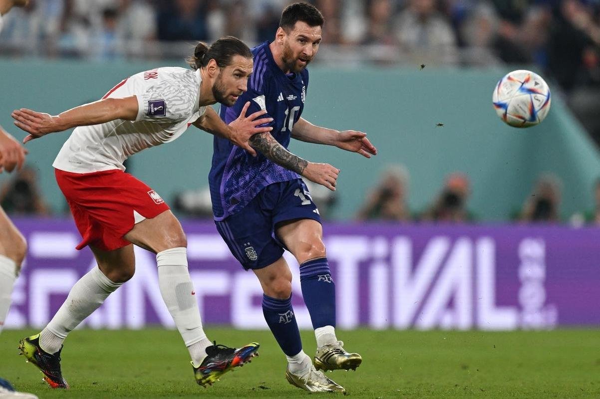 Fotos do jogo entre Polnia e Argentina no Estdio 974, em Doha, pela terceira rodada do Grupo C da Copa do Mundo, no Catar