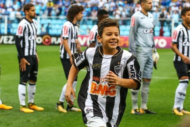 Imagens do empate entre Avaí e Atlético, na Ressacada