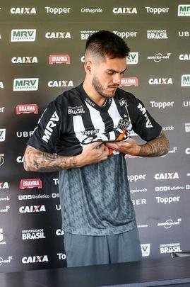 Apresentação do meia Nathan, novo jogador do Atlético