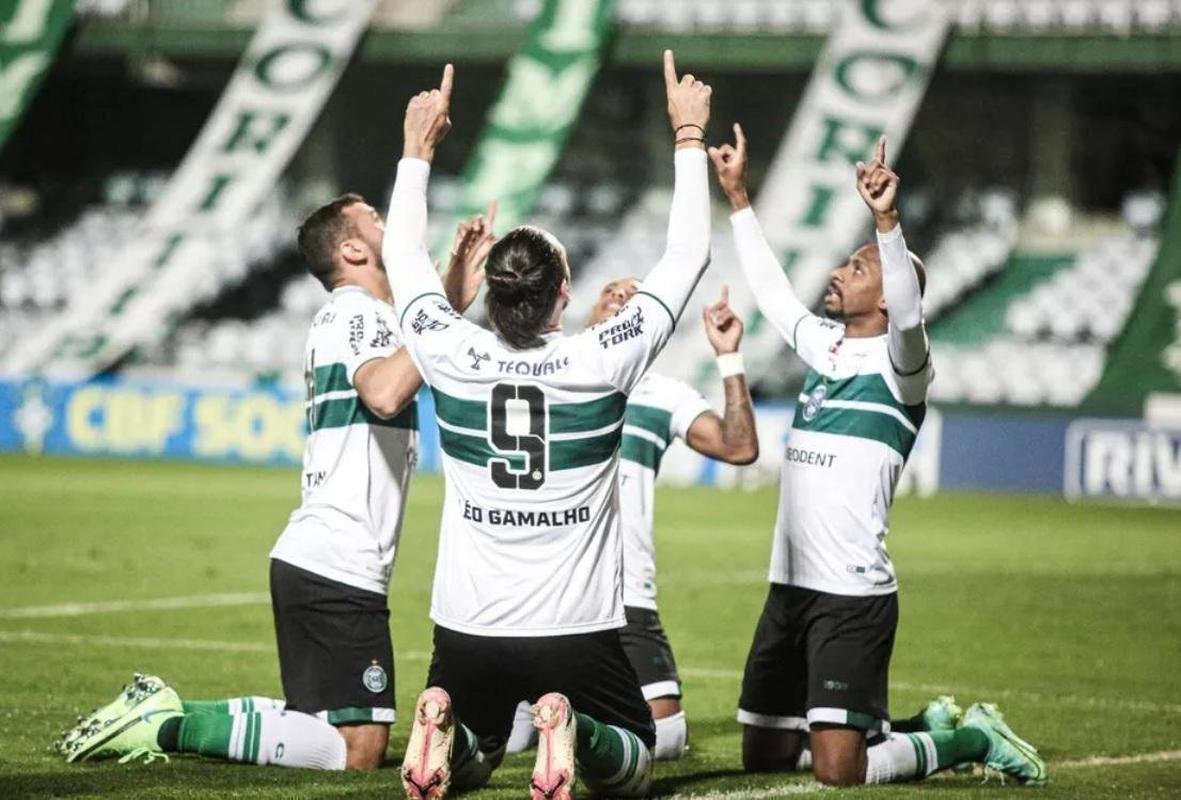 2021 - Coritiba (dois de vantagem para o vice-l�der e seis de vantagem para o 5�)
