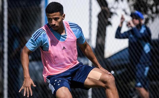 Cipriano ainda no estreou com a camisa do Cruzeiro