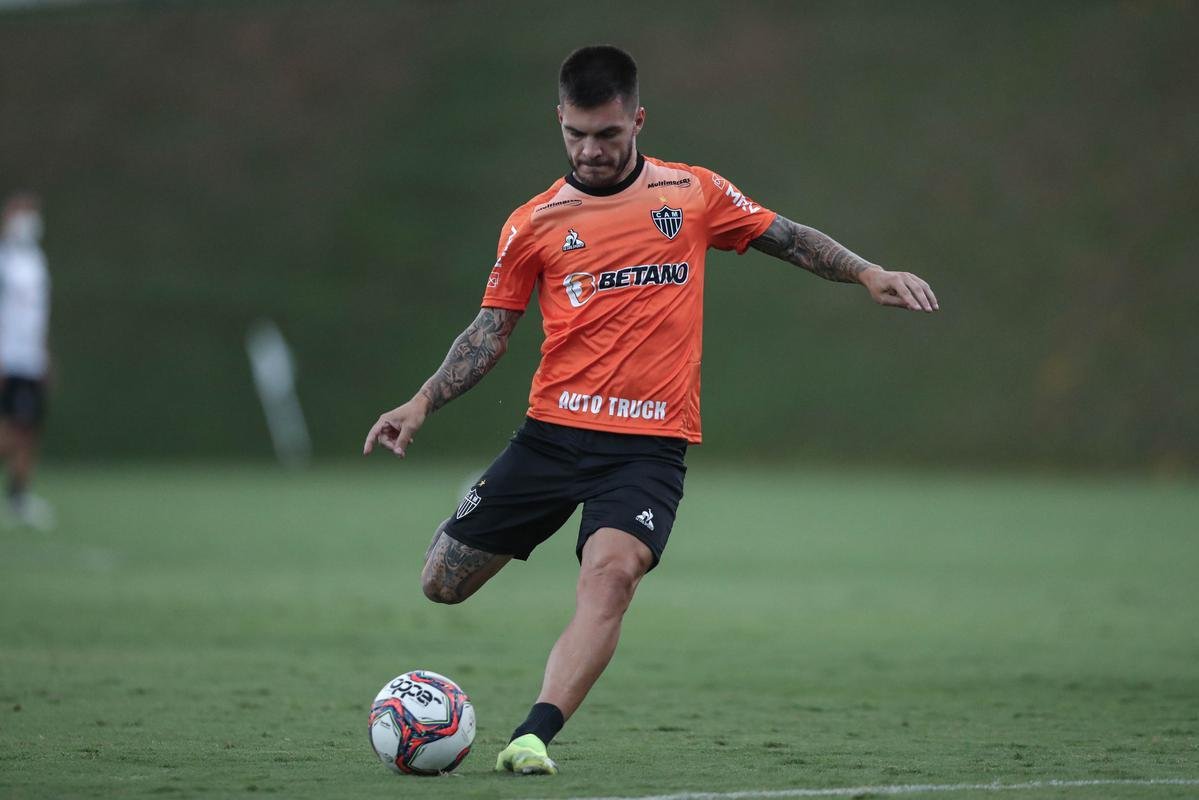 Com novo uniforme de treino, Atlético fechou nesta sexta-feira sua preparação para enfrentar o Athletic, às 19h deste sábado, no Independência, pela 11ª rodada do Campeonato Mineiro