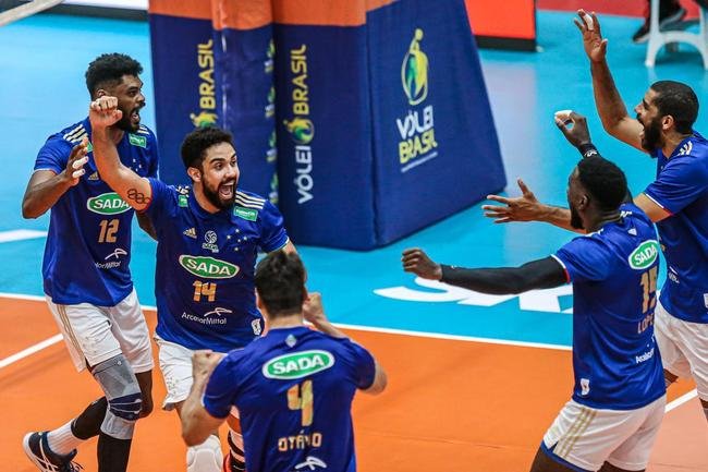 Cruzeiro vence o Natal por 3 sets a 0, em Campo Grande, e  tetra da Supercopa