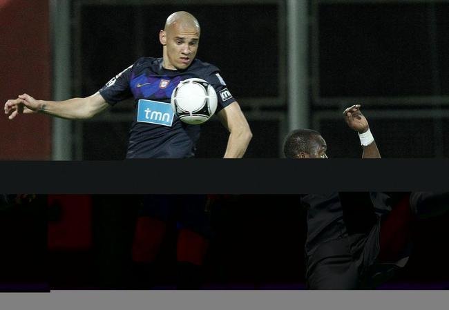 Maicon defendeu o Nacional da Ilha da Madeira na temporada 2008 / 2009. Dali, transferiu-se para o Porto