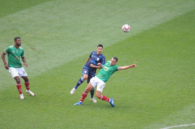 Imagens de Cruzeiro x CSA, no estdio Independncia, em Belo Horizonte, pela 2 rodada da Srie B