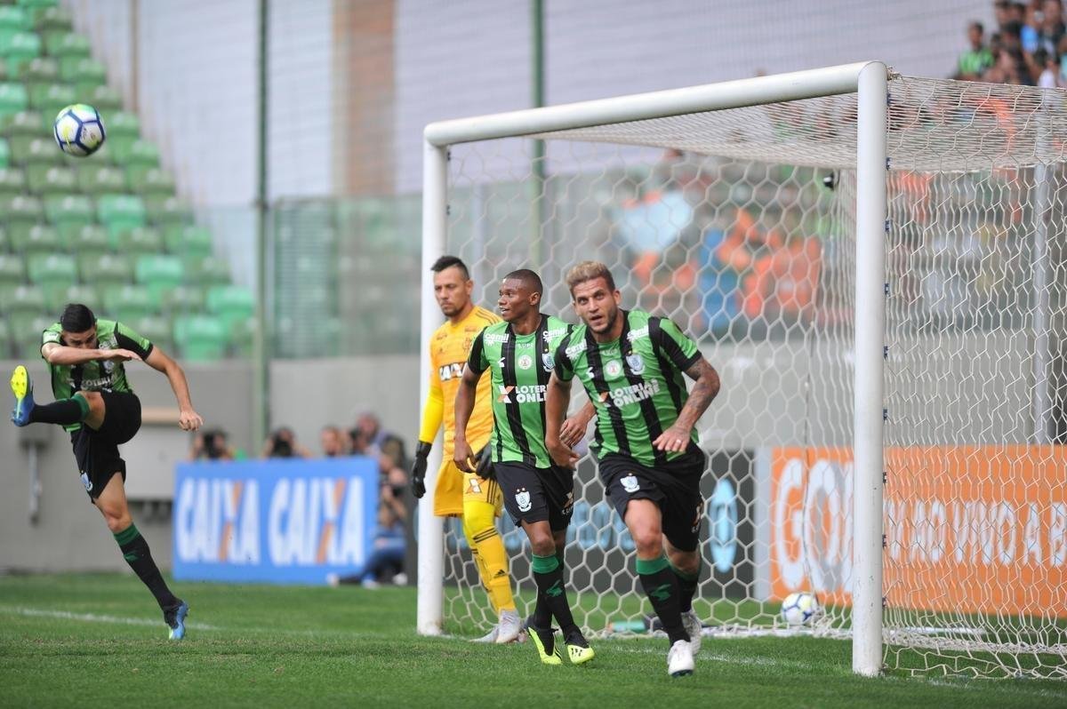 Fotos de Amrica x Flamengo, no Independncia, pela 21 rodada do Brasileiro