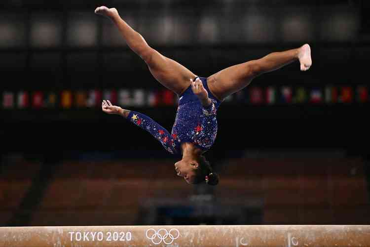 Fotos de Simone Biles durante os Jogos de Tquio