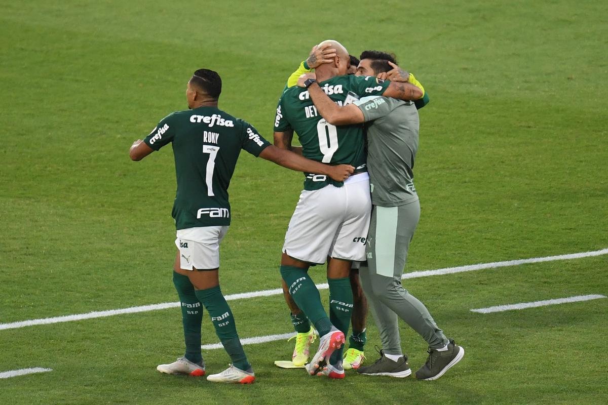 Final da Libertadores: fotos do gol de Deyverson, para o Palmeiras, na prorrogao