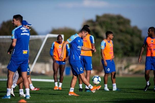 Sob o comando de Rogério Ceni, Cruzeiro treinou nesta sexta-feira na Toca da Raposa para o duelo contra o Santos, pela 15° rodada do Campeonato Brasileiro
