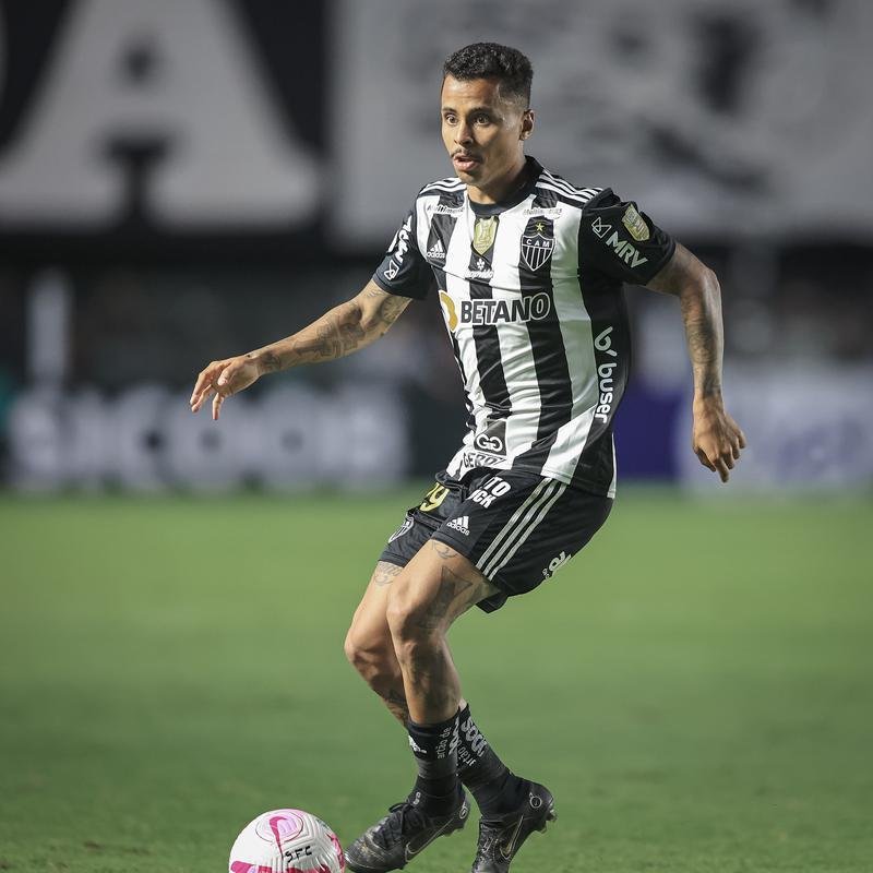 Fotos do jogo entre Santos e Atltico na Vila Belmiro, em Santos, pela 30 rodada do Campeonato Brasileiro