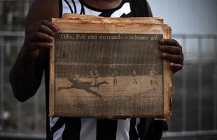 Os ltimos momentos do velrio de Pel, na Vila Belmiro, estdio do Santos. 