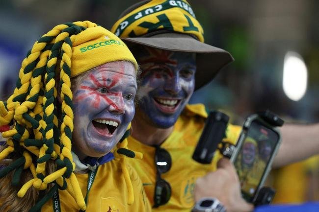 Imagens dos torcedores no jogo entre Frana e Austrlia, pelo Grupo D da Copa do Mundo