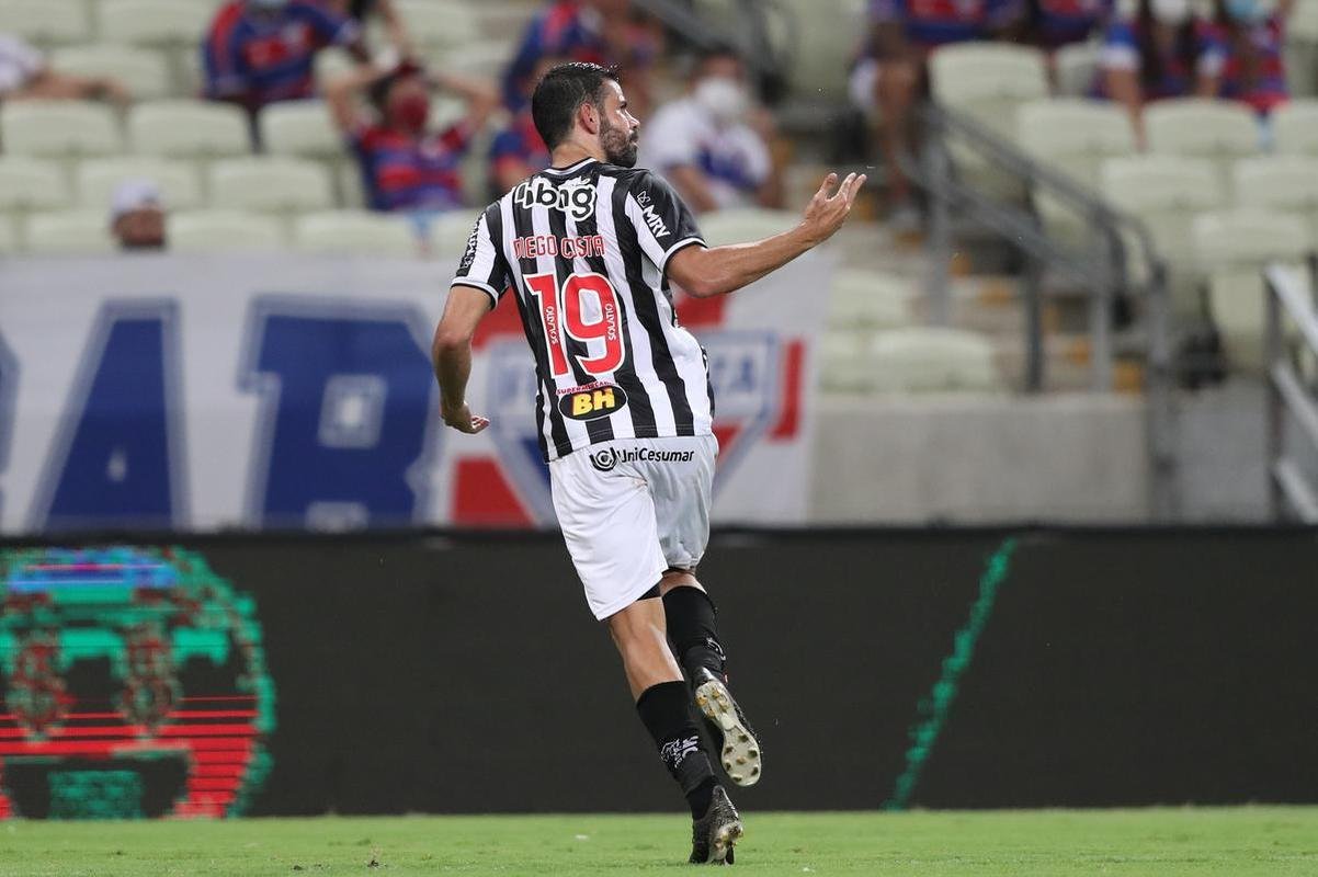 Diego Costa e Hulk marcaram os gols da vitria do Atltico por 2 a 1 sobre o Fortaleza, no Castelo