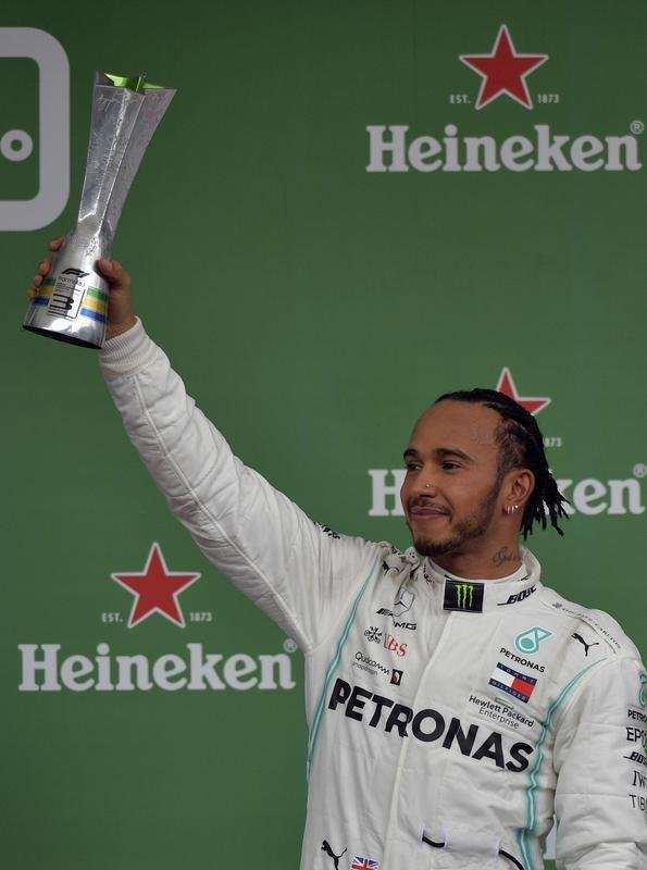 Verstappen, da RBR, venceu GP Brasil de Frmula 1, em Interlagos, So Paulo, e foi seguido de Pierre Gasly, da Toro Rosso, e Lewis Hamilton, da Mercedes