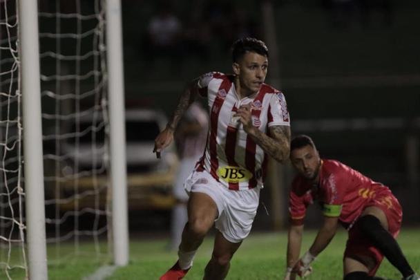 Timbu venceu a equipe paranaense fora de casa com gols de Jean Carlos e Matheus Carvalho
