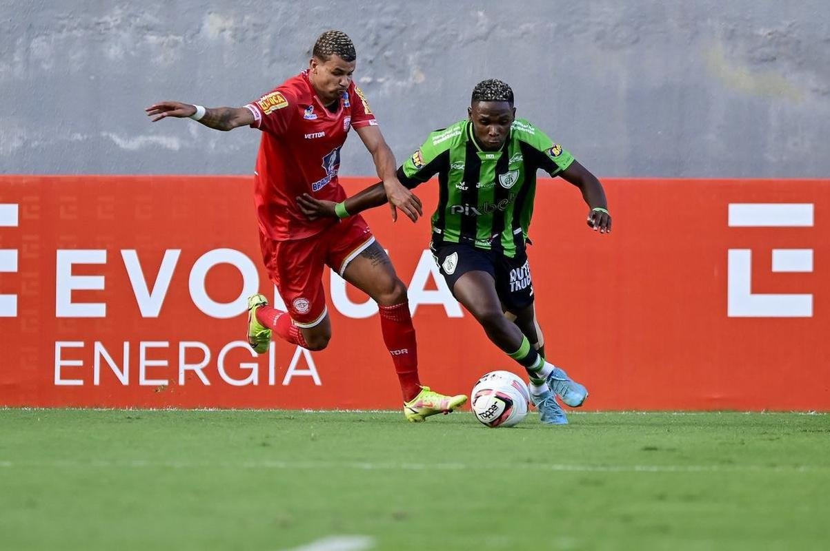 O Amrica recebeu o Tombense neste sbado (19), em jogo vlido pela 11 rodada do Campeonato Mineiro. Sem pblico, a partida foi realizada no Estdio Independncia, em Belo Horizonte.