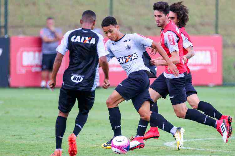 Vitória do Atlético dá moral ao elenco antes de 'jogo do ano' na