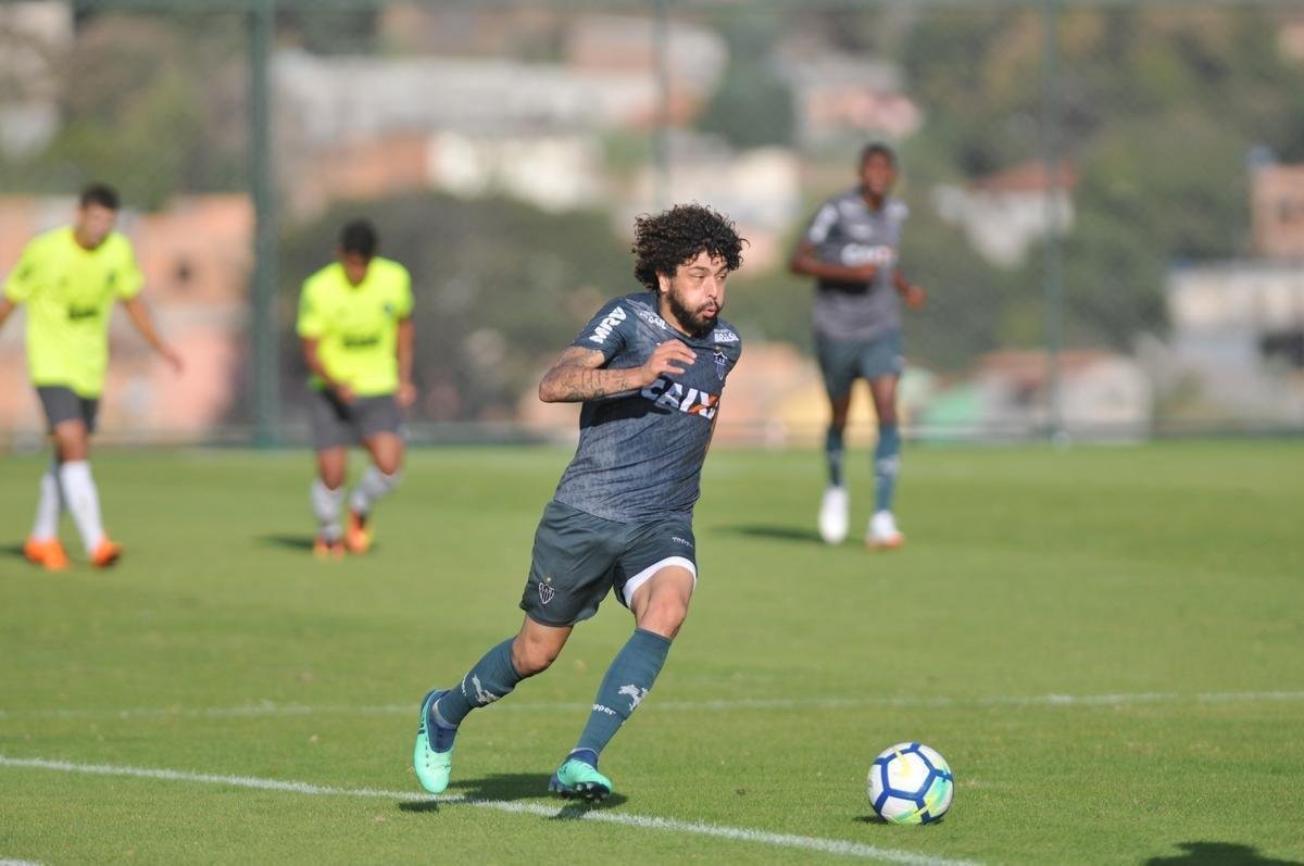 Atltico derrotou Coimbra em jogo-treino na Cidade do Galo com gols de Galdezani, Edinho e Fbio Santos