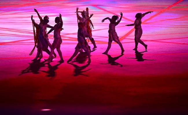 Imagens da cerimnia de abertura dos Jogos Olmpicos de 2020, no Estdio Olmpico de Tquio