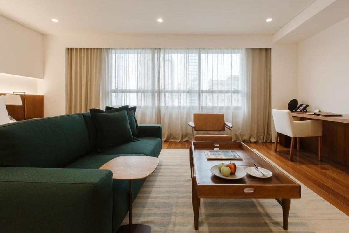 Luxuoso hotel Fasano  a 'casa' de Ronaldo em Belo Horizonte. Dono de 90% da SAF do Cruzeiro se hospeda sempre no local e realiza reunies com sua equipe e parceiros. 