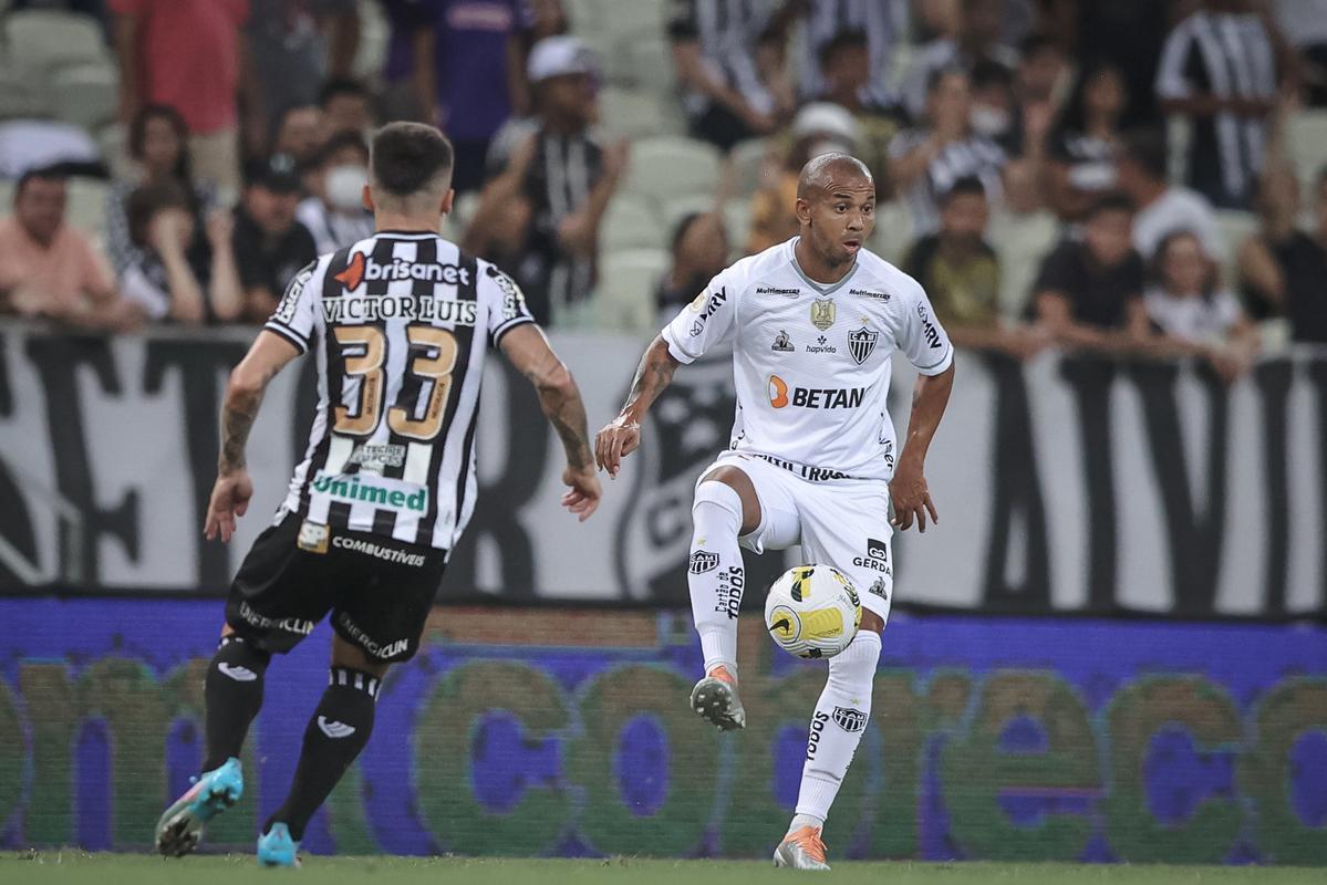 O Atltico visitou o Cear nesta quarta-feira (15), na Arena Castelo, em Fortaleza, pela 12 rodada do Campeonato Brasileiro. Veja as melhores imagens do confronto.