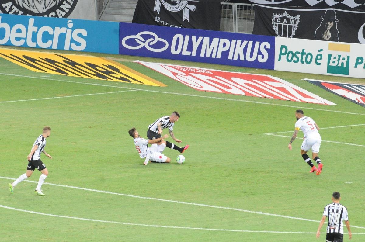 Fotos do duelo entre Atltico e Vasco, no Mineiro, pelo Campeonato Brasileiro
