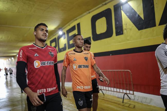 Atlético treina em Guayaquil antes do jogo contra o Emelec