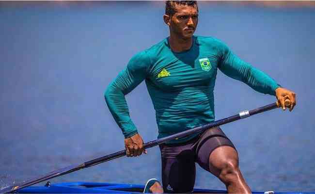 O baiano Isaquias Queiroz vai competir nas classificatrias da canoagem C1 1000m individual, nos Jogos Olmpicos de Tquio