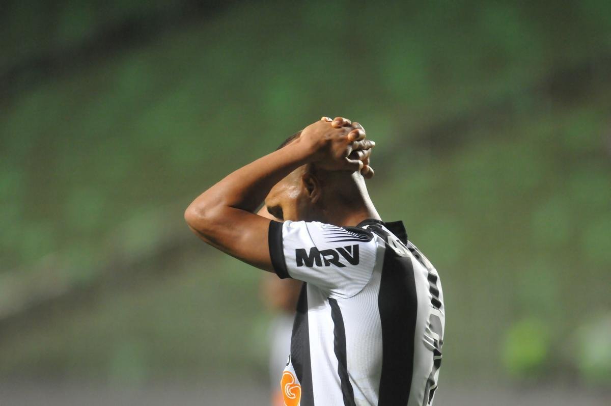 Fotos da vitria do Atltico sobre o Cear, por 2 a 1, no Independncia, com gols de Otero e Luan. Thiago Gallhardo descontou para os cearenses