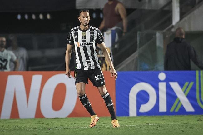 Fotos do jogo entre Santos e Atltico na Vila Belmiro, em Santos, pela 30 rodada do Campeonato Brasileiro