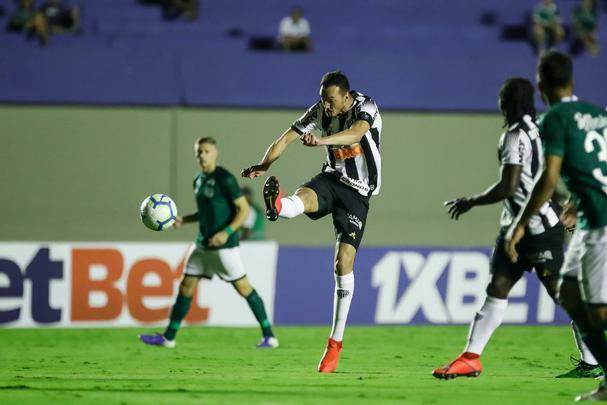 Fotos do duelo entre Goiás e Atlético, no Serra Dourada, em Goiânia, pela 12ª rodada do Brasileiro