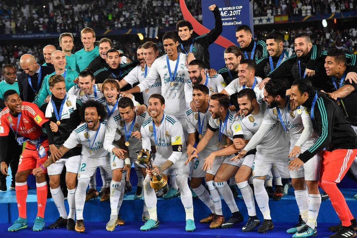 Fotos da premiao do Mundial de Clubes e da festa do Real Madrid com o hexa