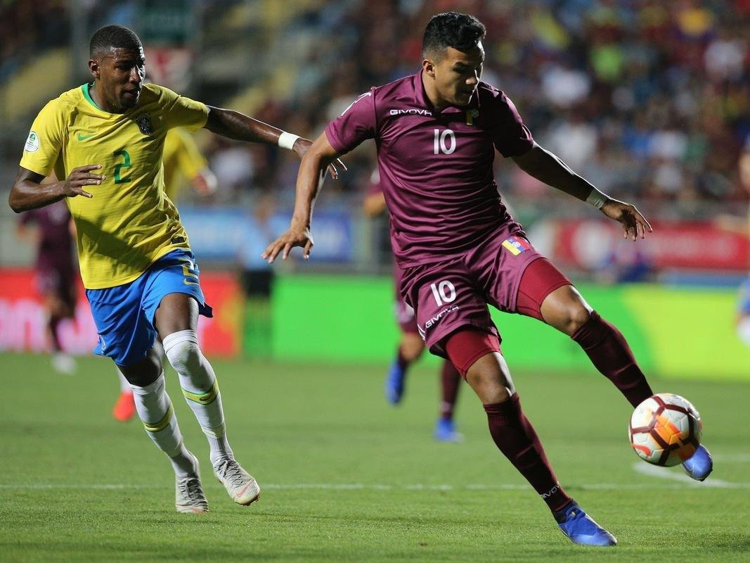 Samuel Sosa (20 anos) - O atacante foi revelado pelo Deportivo Tchira e contratado pelo Talleres, da Argentina, em 2017. Nesta temporada, foi emprestado para o Alcorcn, da Segunda Diviso da Espanha.