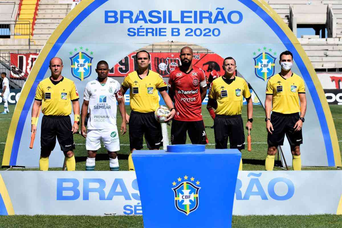 Fotos do duelo entre Brasil-RS e Amrica, em Pelotas, pela 36 rodada da Srie B