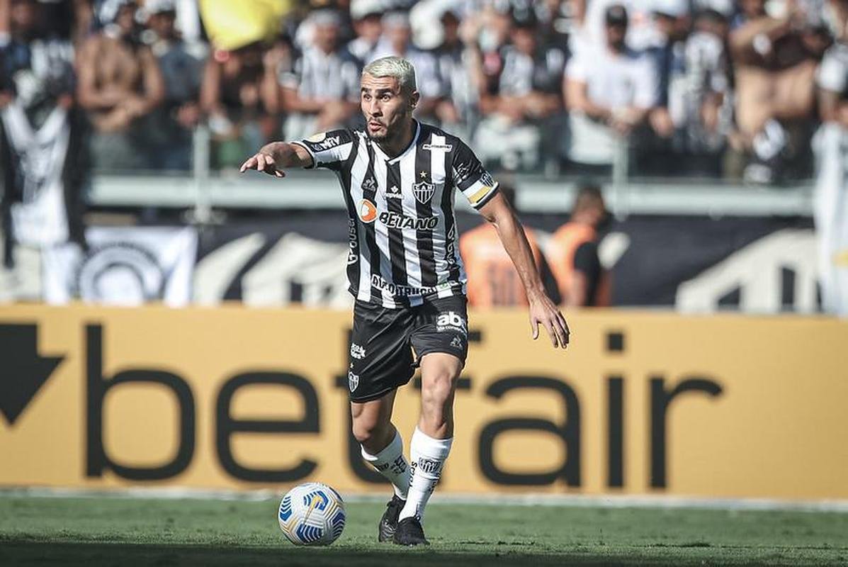 Zagueiro: Junior Alonso - Atltico