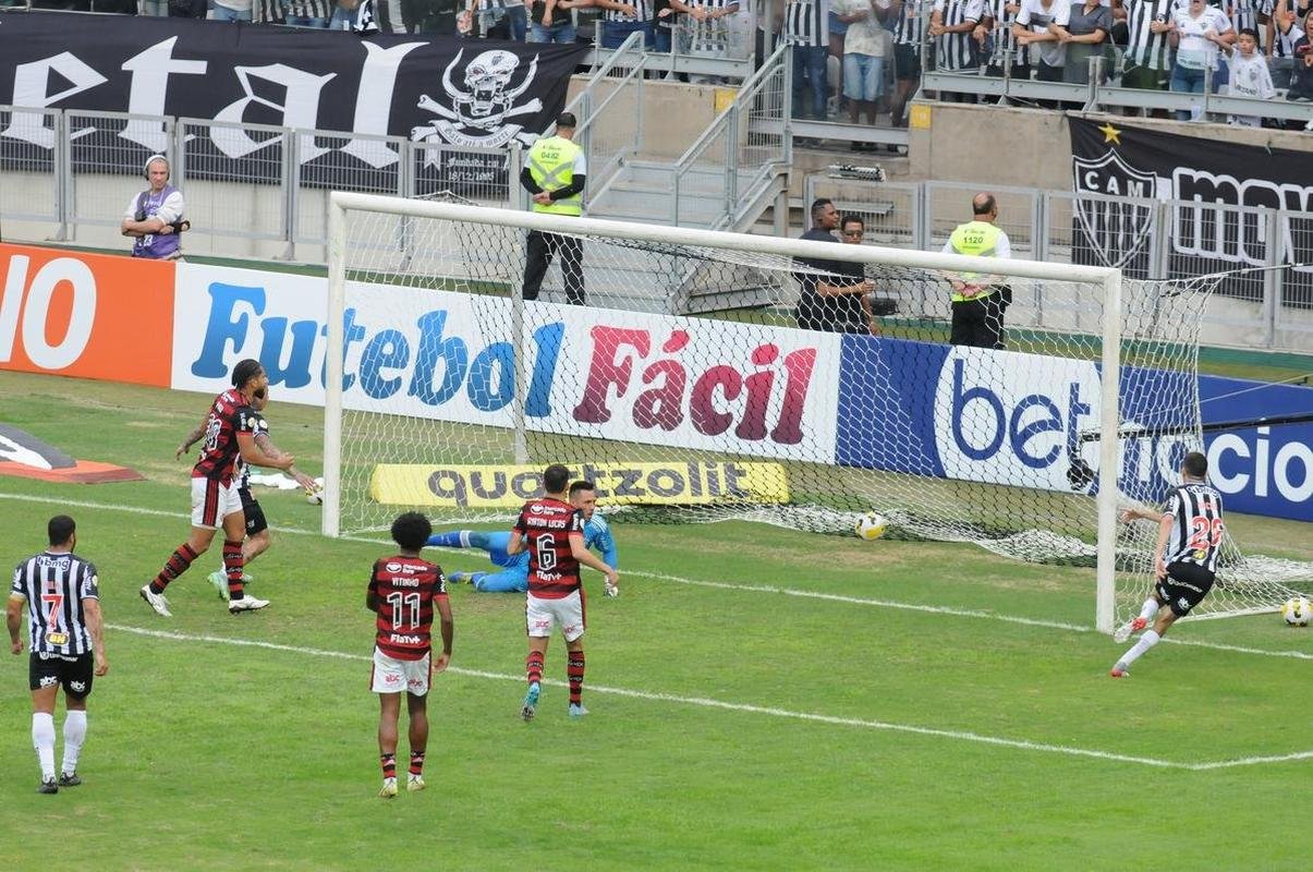 Fotos do jogo entre Atltico e Flamengo, no Mineiro, em Belo Horizonte, pela 13 rodada do Campeonato Brasileiro