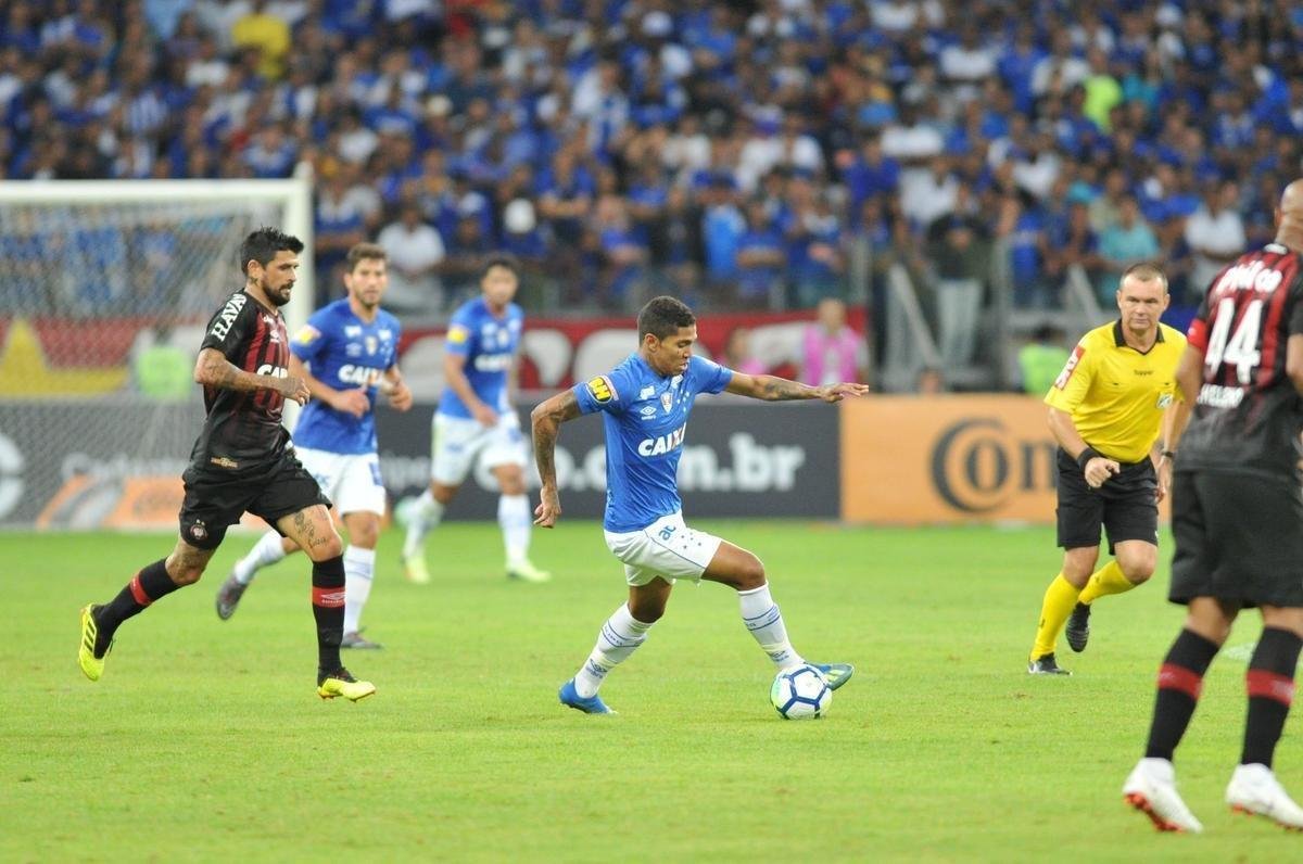 Cruzeiro conseguiu marcar no segundo tempo, com Arrascaeta, mas sofreu empate no fim com Bergson