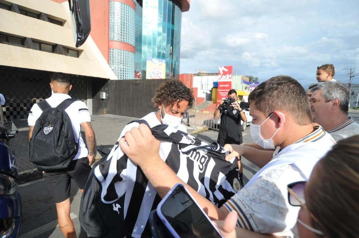 Delegao alvinegra chegou a Cuiab para final da Supercopa do Brasil entre Atltico e Flamengo