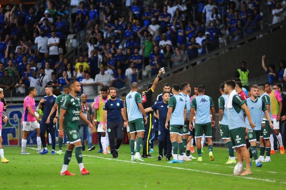 Fotos do jogo entre Cruzeiro e Guarani